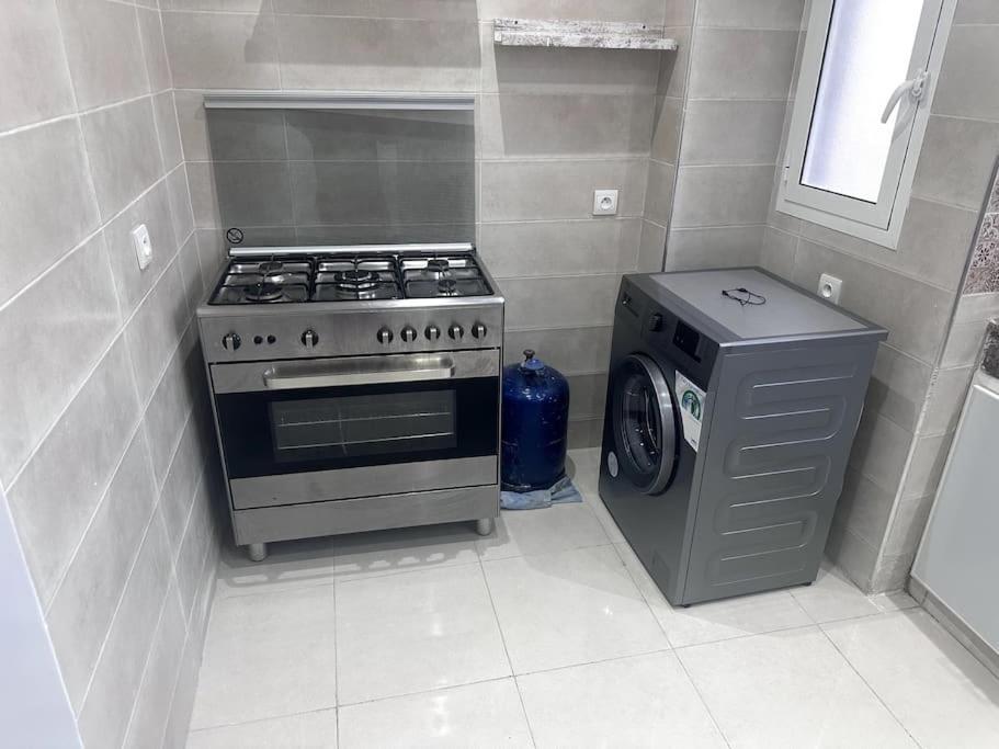 Appartement Mamouniya - Host Only Families Ραμπάτ Εξωτερικό φωτογραφία